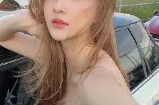 直播惊魂时刻！司晓迪意外翻车直播画面爆红！
